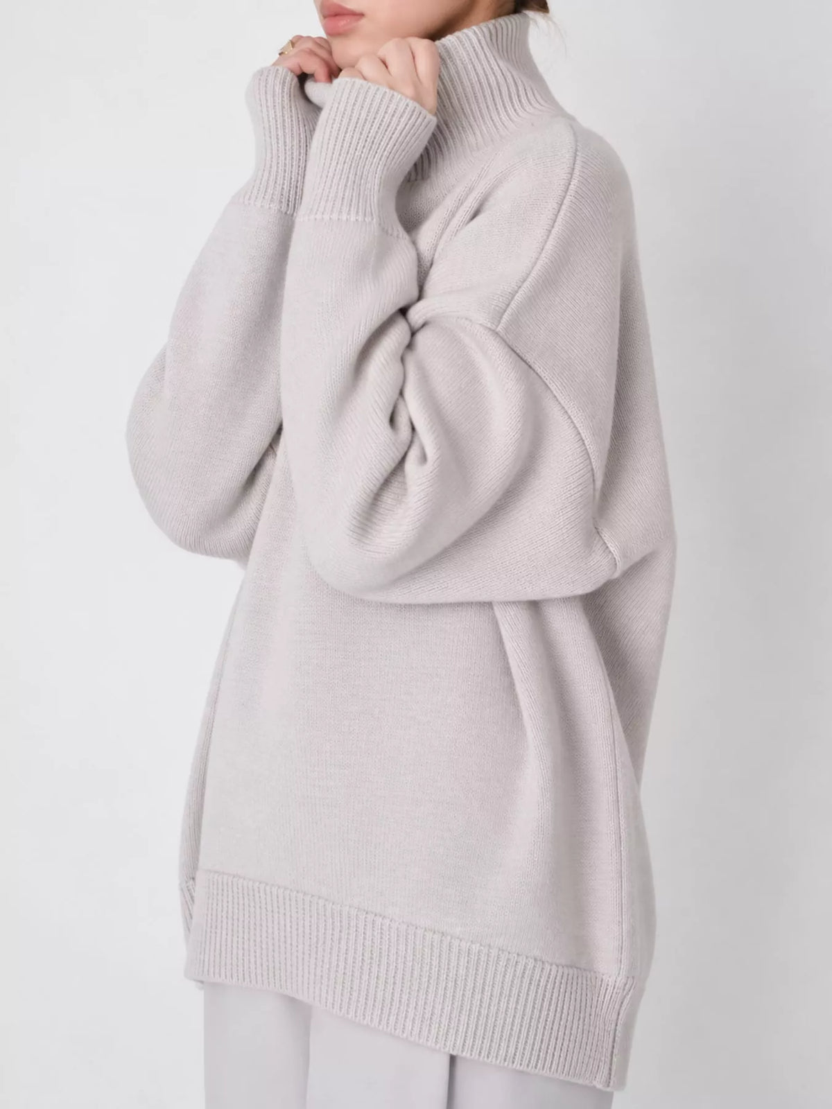 Oversized turtleneck sweater with dropped shoulders - view 38