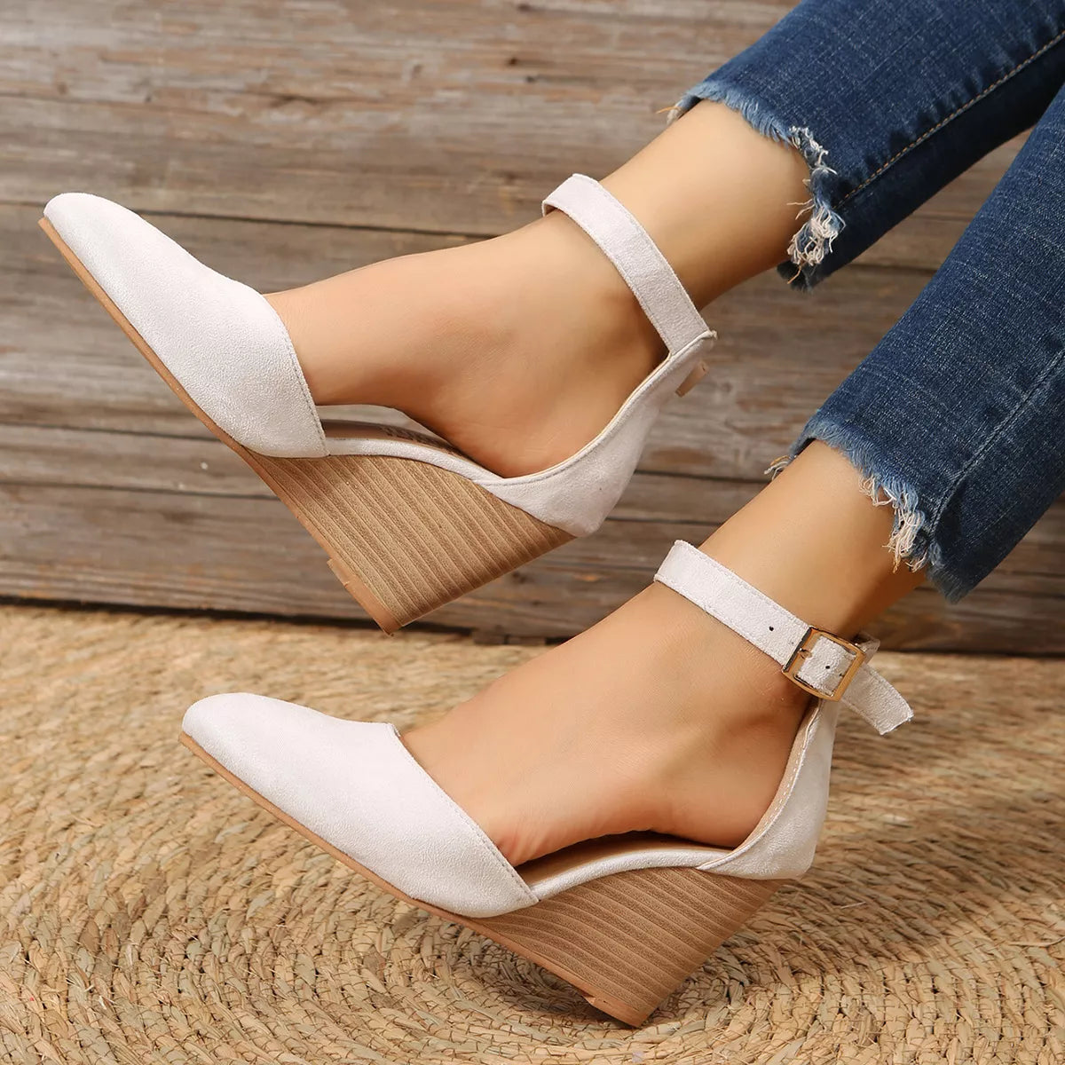 Point Toe Wedge Sandals - size chart
