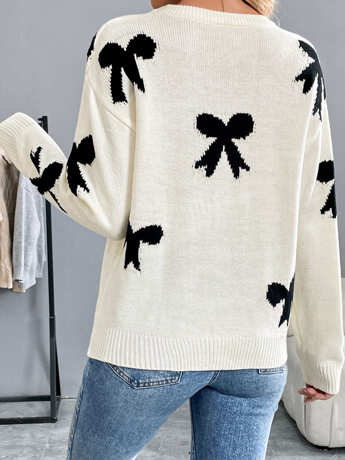 Bow Graphic Round Neck Long Sleeve Sweater