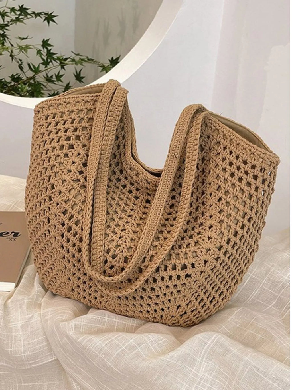 Woven Straw Shoulder Bag in Grey