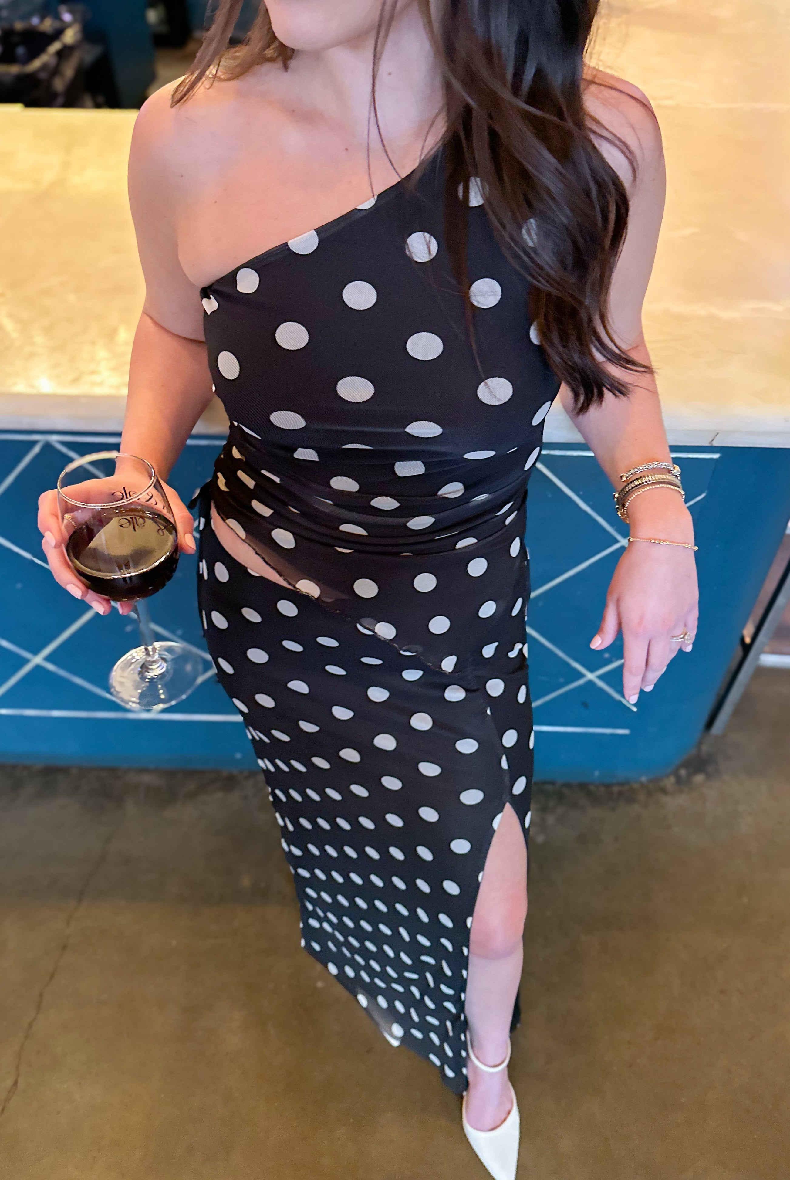 ONE SHOULDER SIDE RUCHED TOP