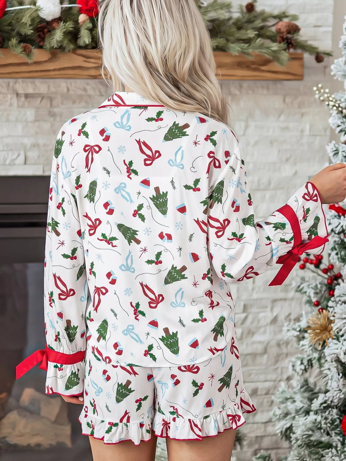 White Christmas print ruffle cuff lounge set with top and shorts - view 2