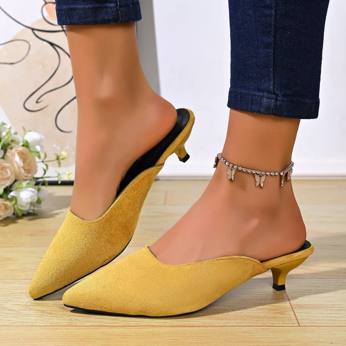 Point Toe Kitten Heels Pumps - additional colorway front view