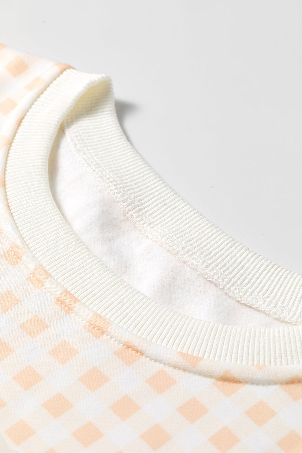 Gingham plaid shorts insert pocket detail