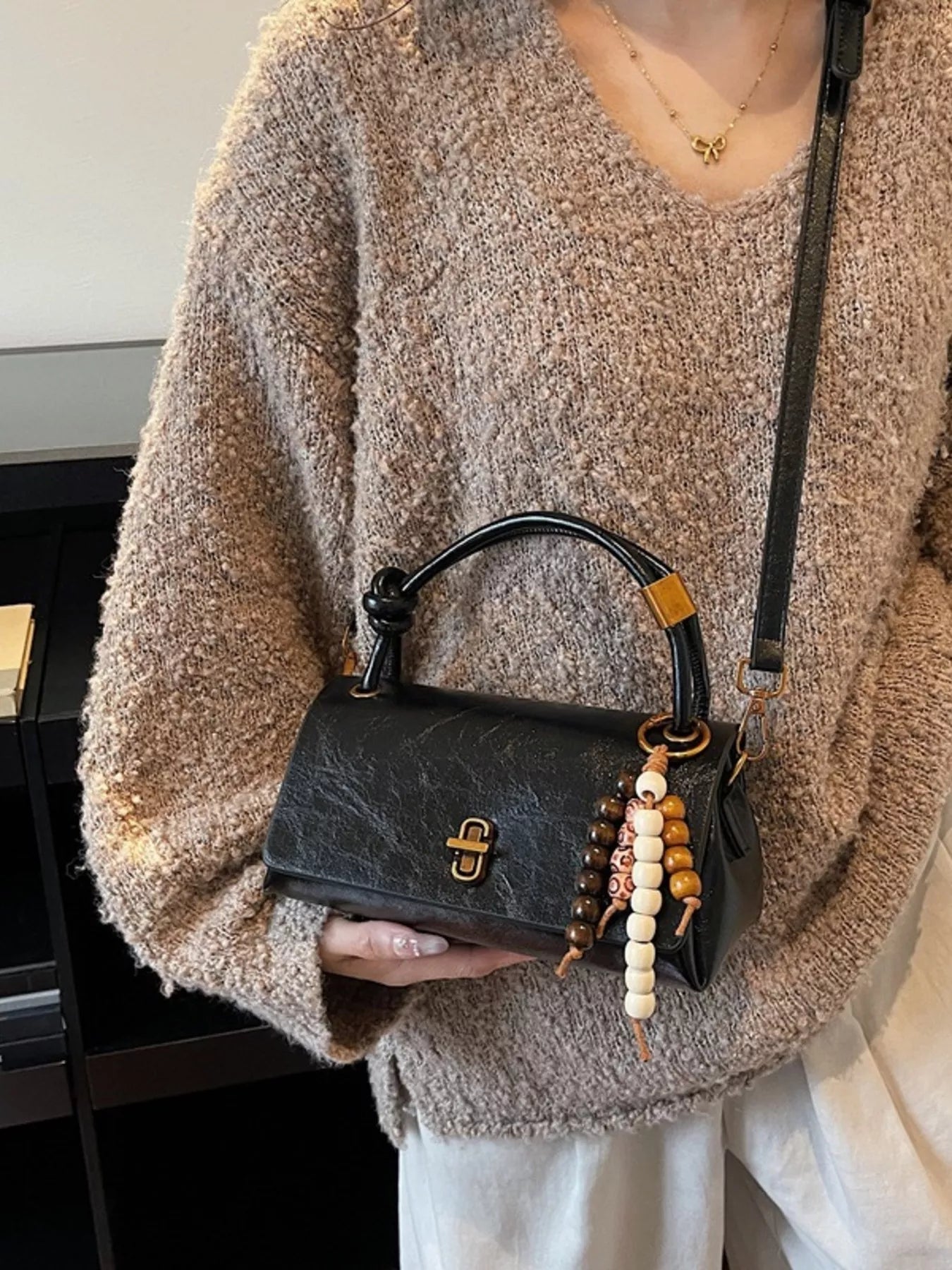 8e5344af848d440287d9d787610191e7-Max-Origin