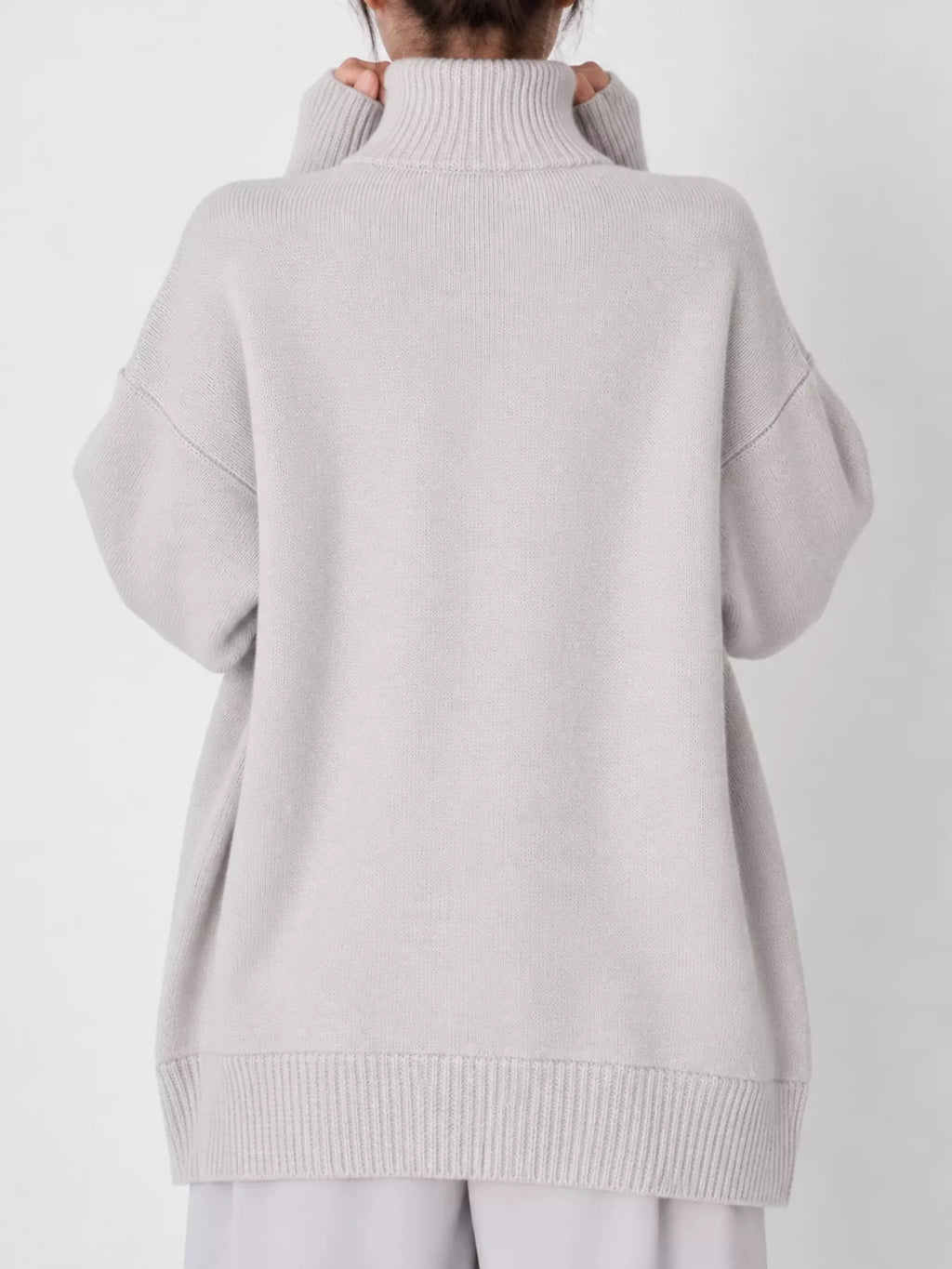 Oversized turtleneck sweater with dropped shoulders - view 39