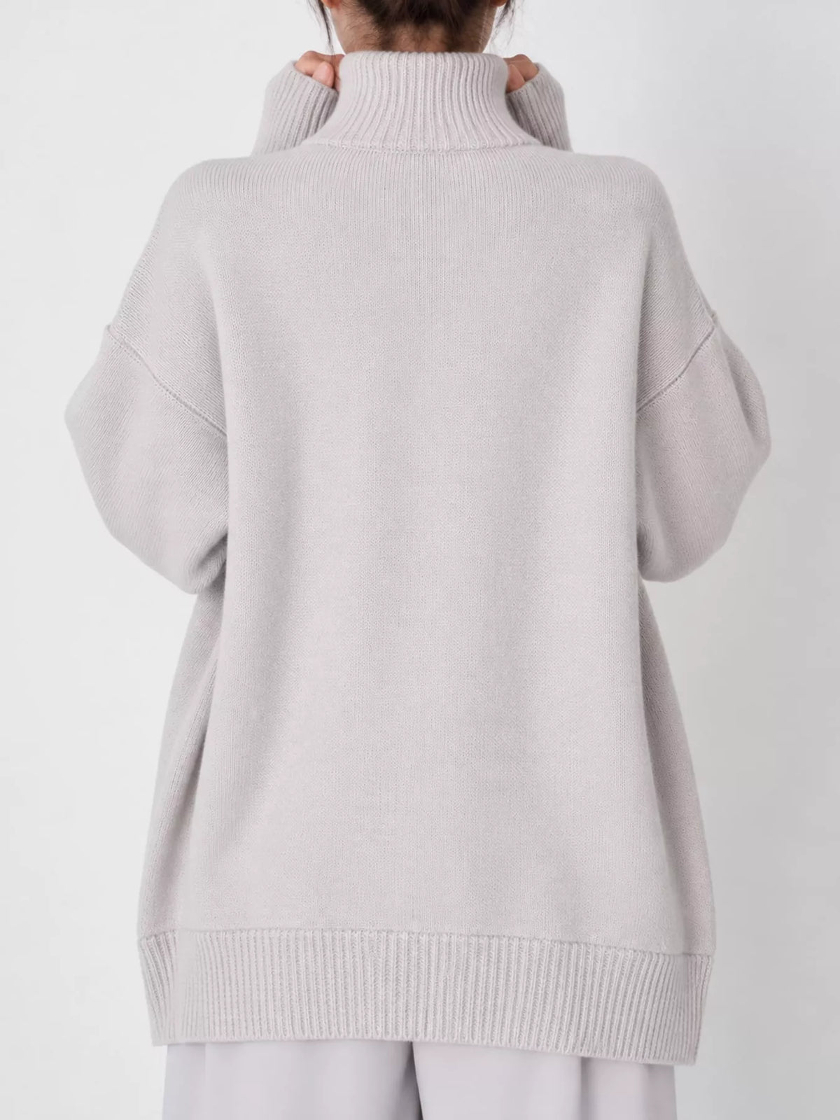 Oversized turtleneck sweater with dropped shoulders - view 39