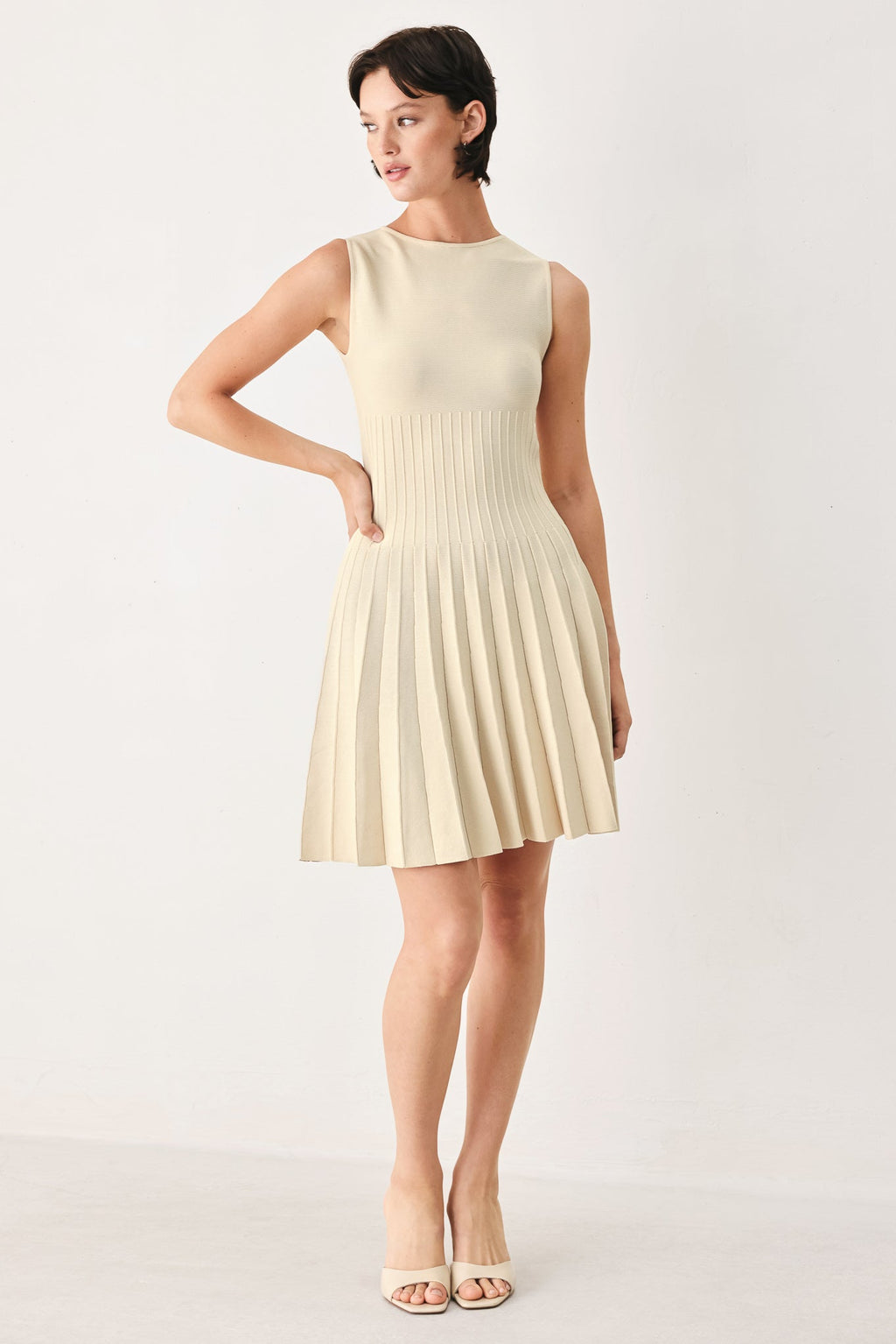THE WEEKEND ESTATE SWEATER KNIT MINI DRESS