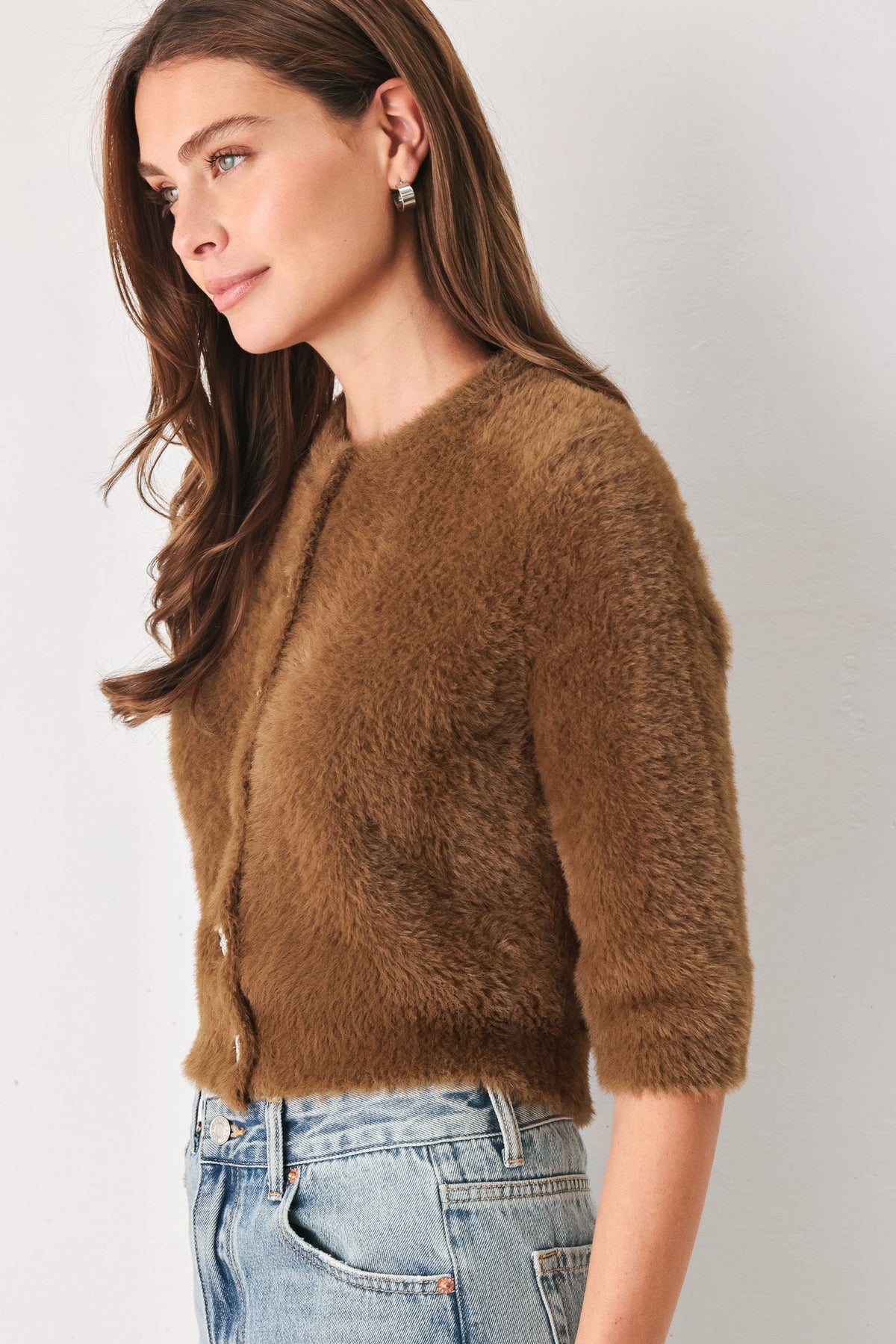 Fuzzy elbow-sleeve cropped cardigan in camel and off white - view 6