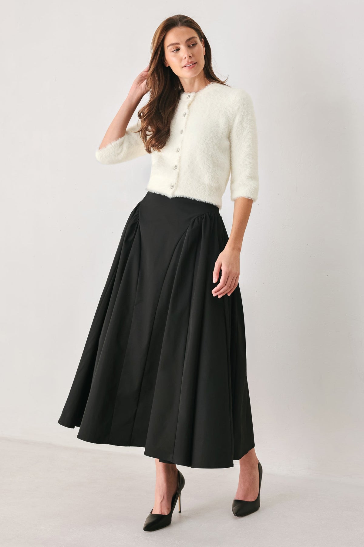 Fuzzy elbow-sleeve cropped cardigan in camel and off white - view 12