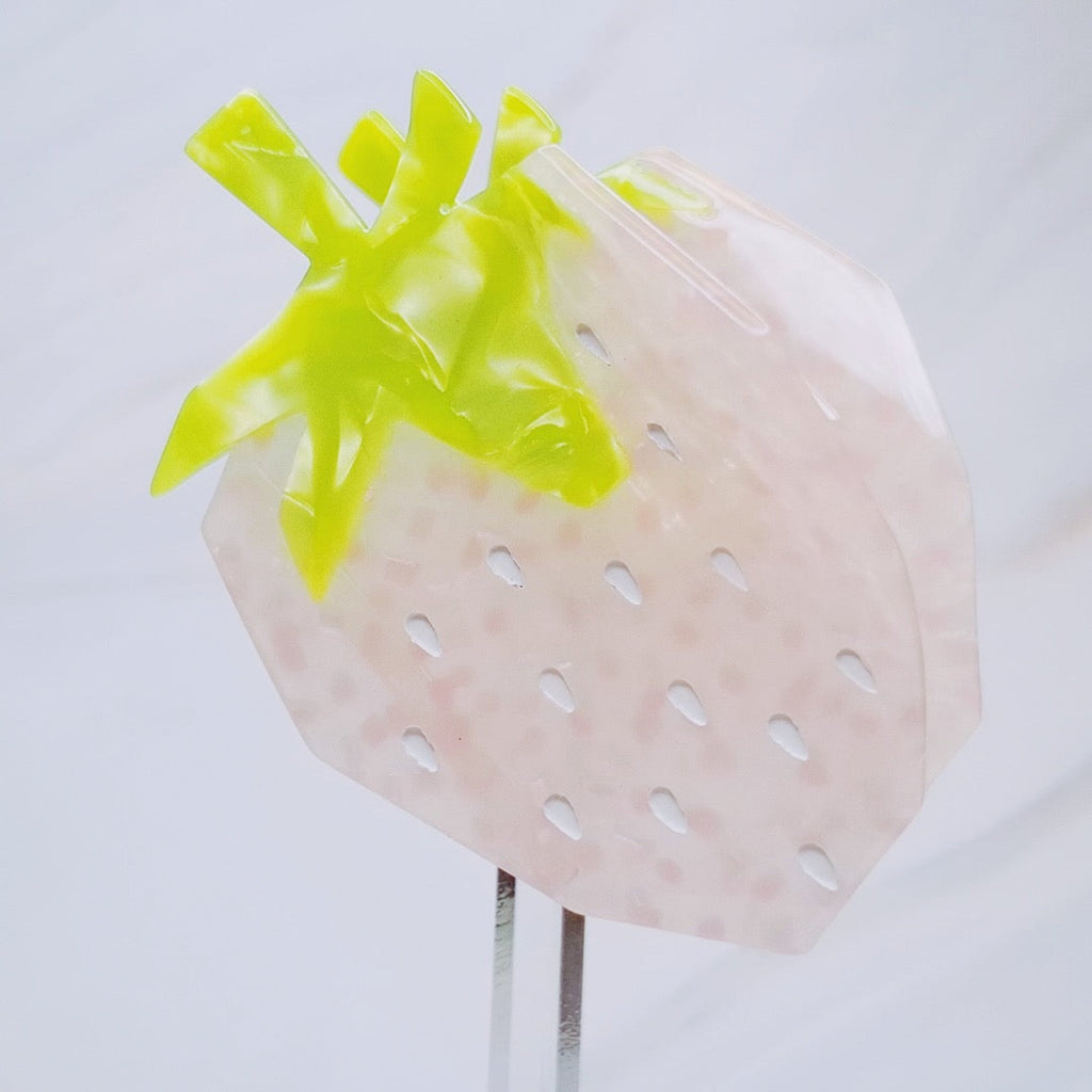 Strawberry Hair Claw