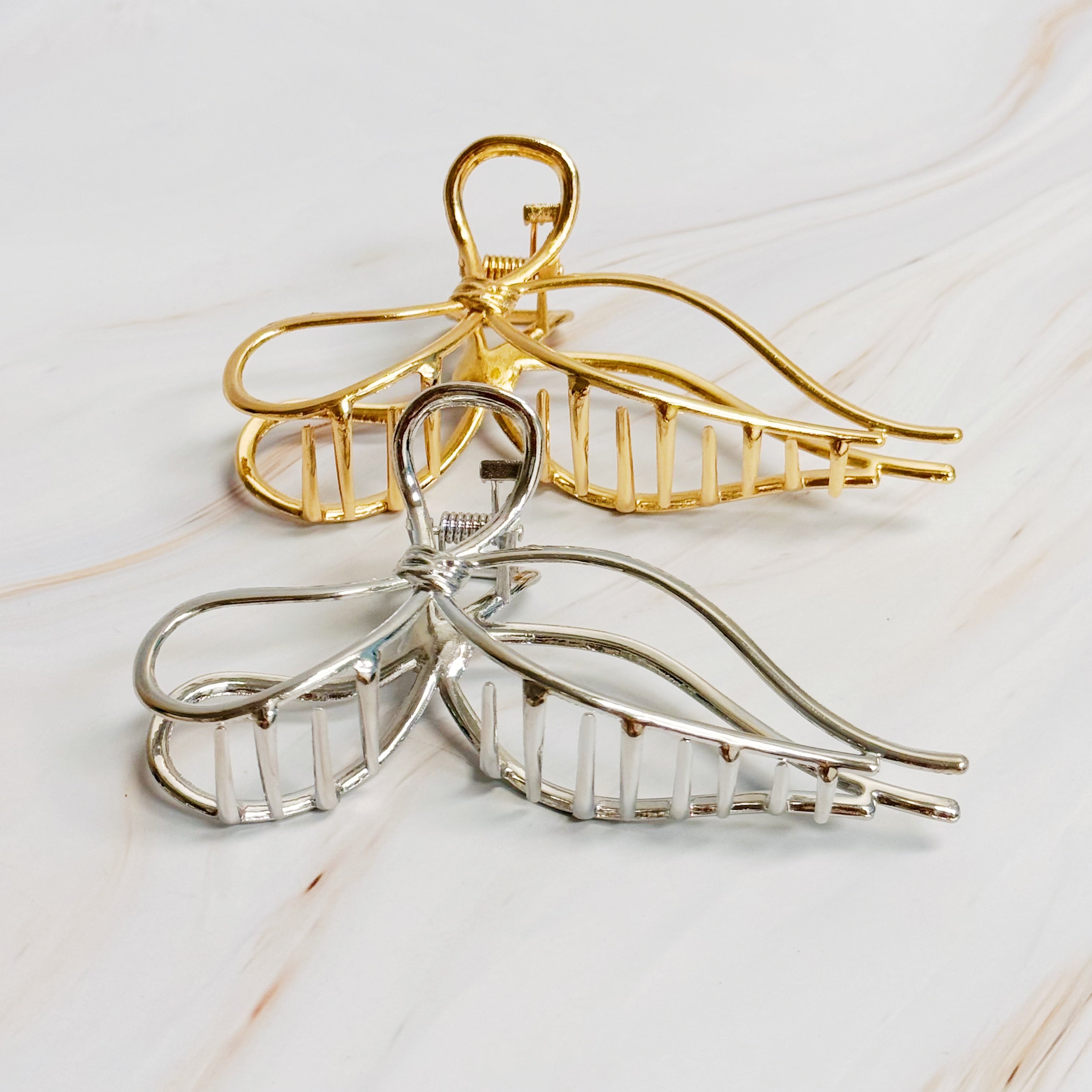 Annie Metal Bow Hair Claw Set Of 2 - styled in hair