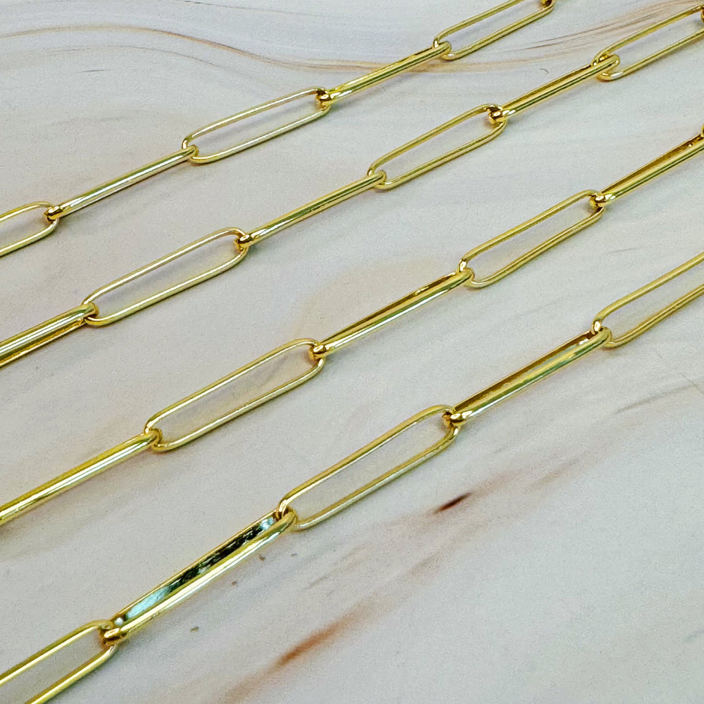 Perfect Clip Link Chain Necklace - flat lay view