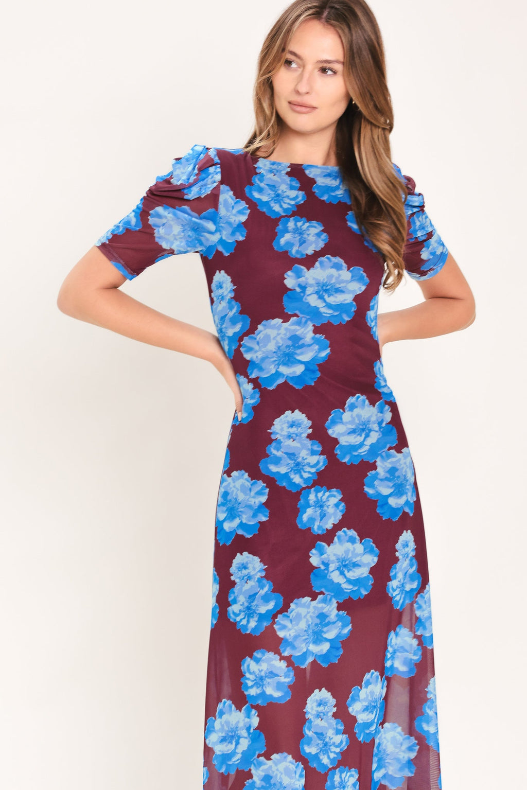 Power mesh midi dress with round neckline and voluminous sleeves