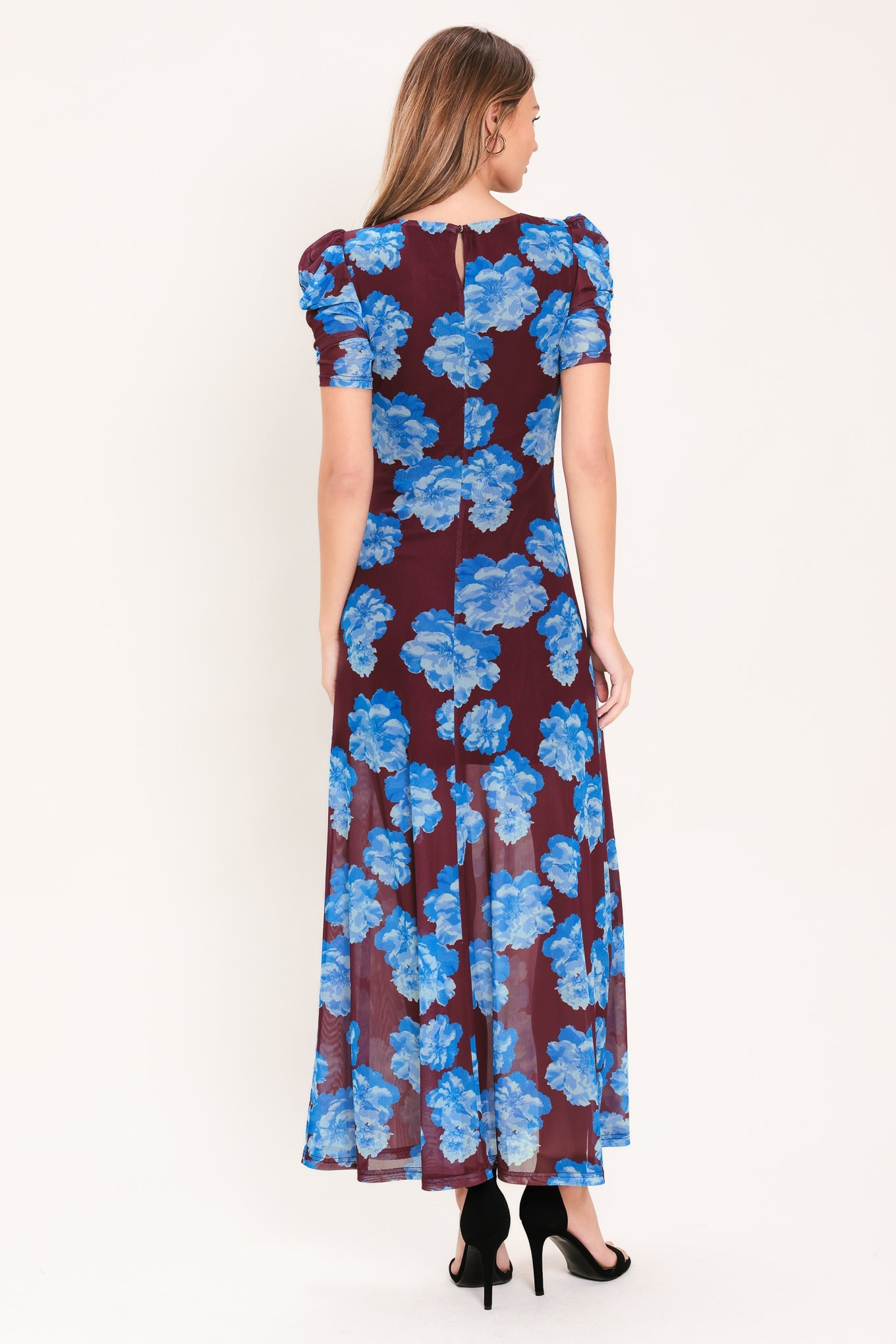 Power mesh midi dress with round neckline and voluminous sleeves