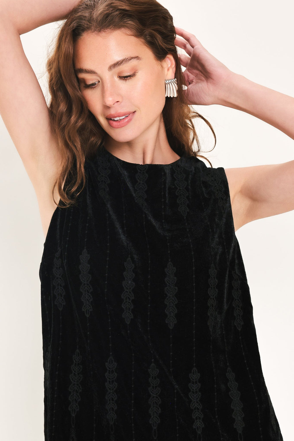 Black textured velvet sleeveless mini dress - view 3