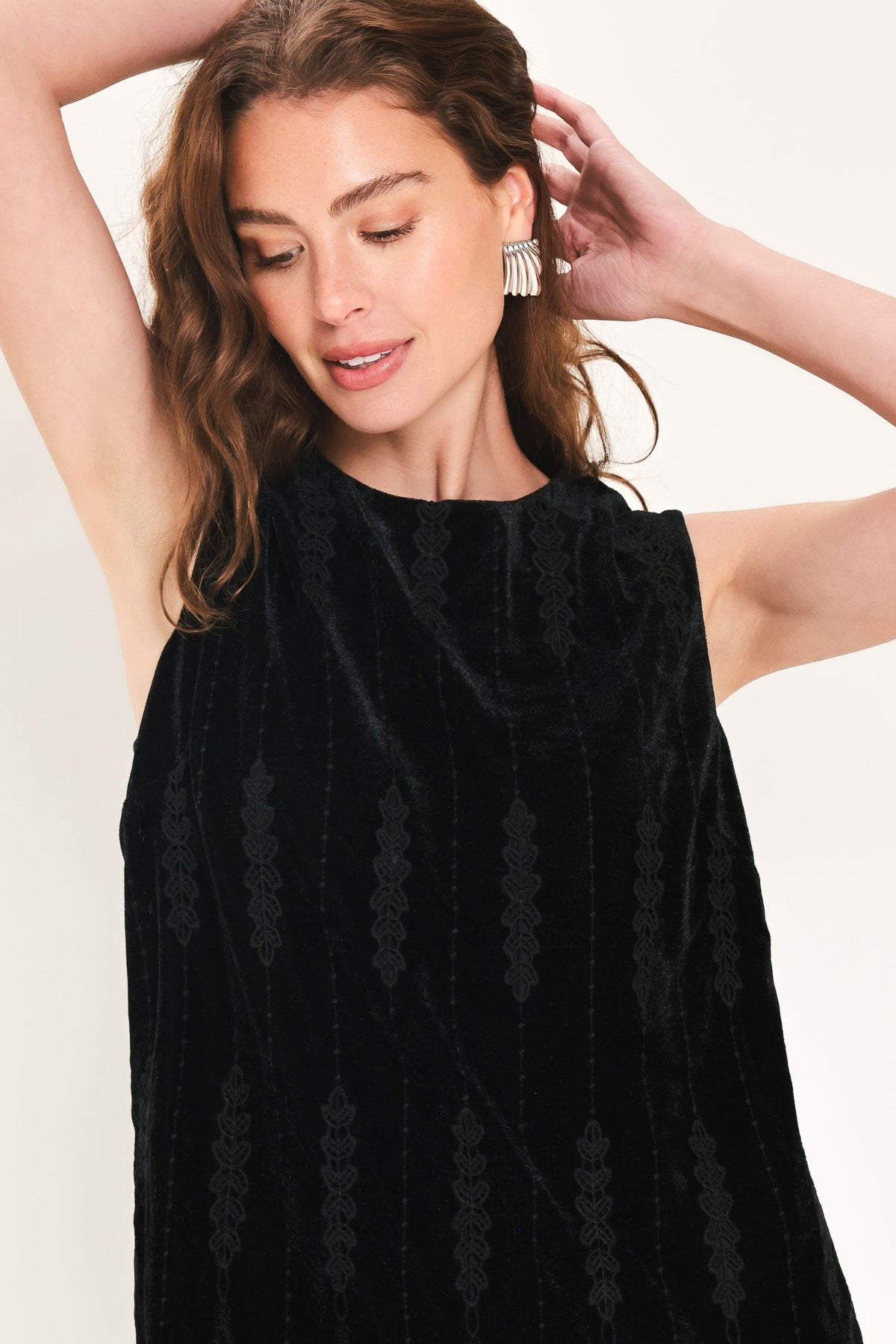 Black textured velvet sleeveless mini dress - view 3