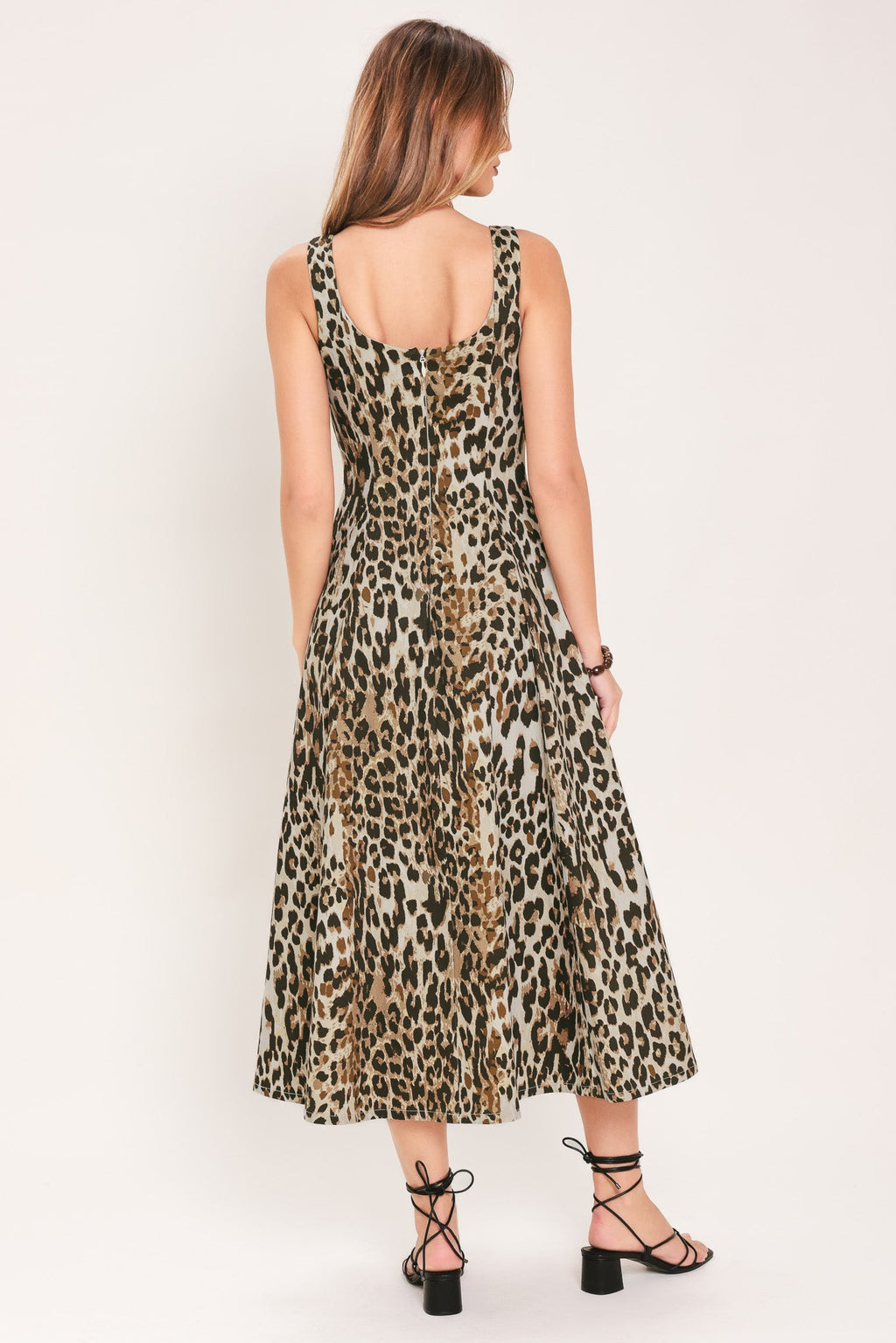 Desert rose dress silhouette detail