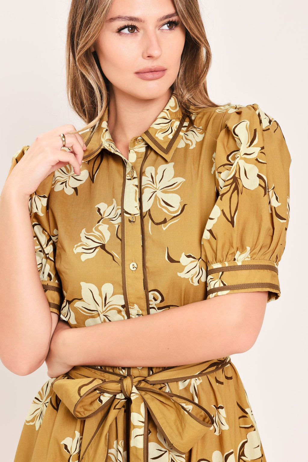 Floral Puff Sleeve Shirt Dress in camel, close-up