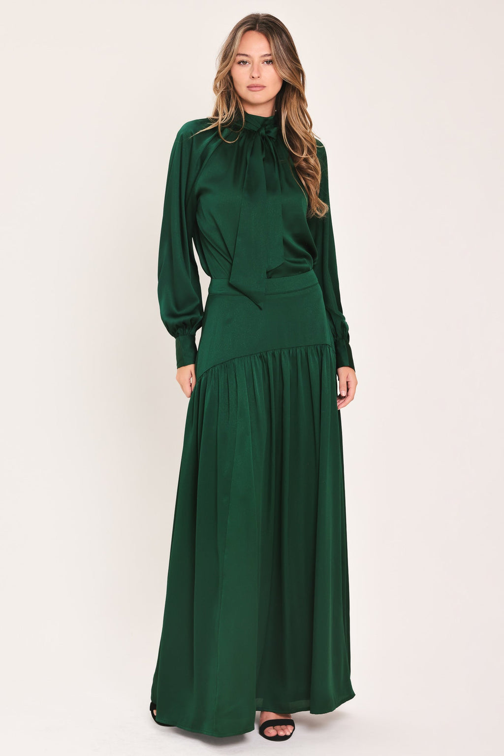 Hunter Green Drop Waist Tiered Maxi Skirt in hunter green, detail view