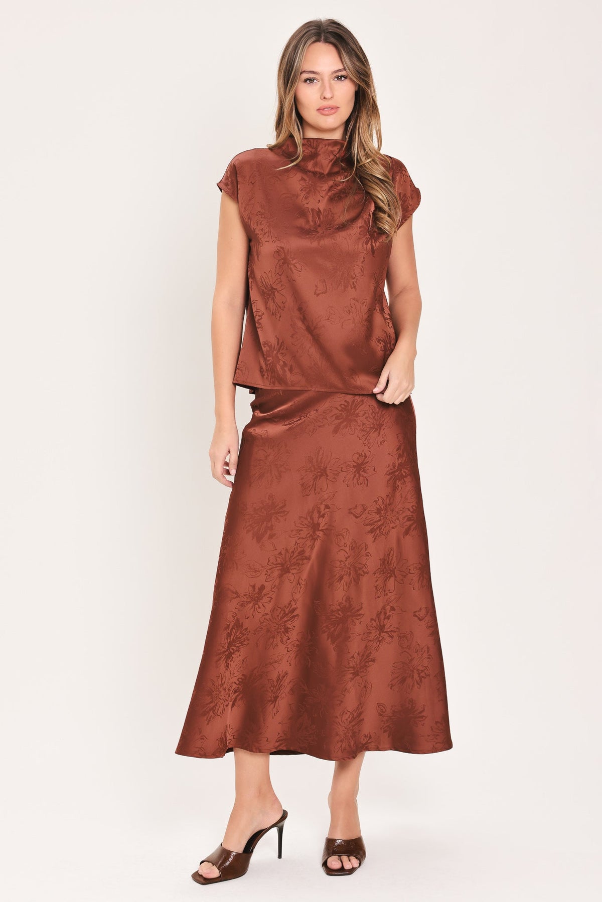 Jacquard satin high-waisted midi skirt - view 2