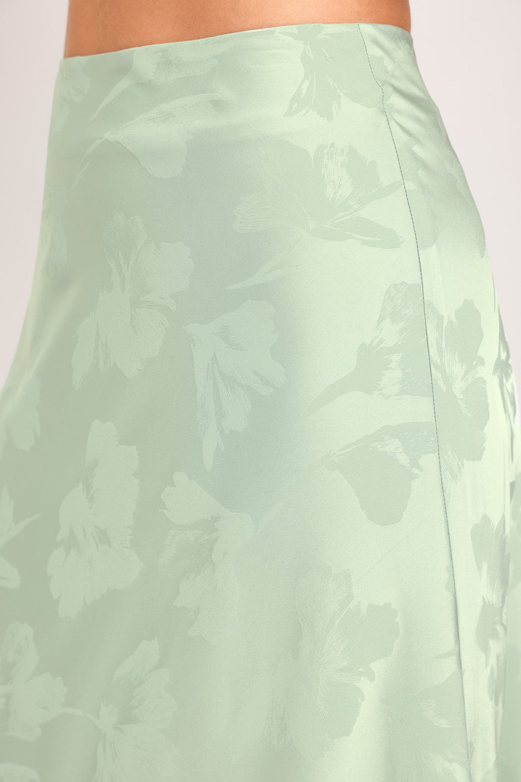 Jacquard satin high-waisted midi skirt - view 9