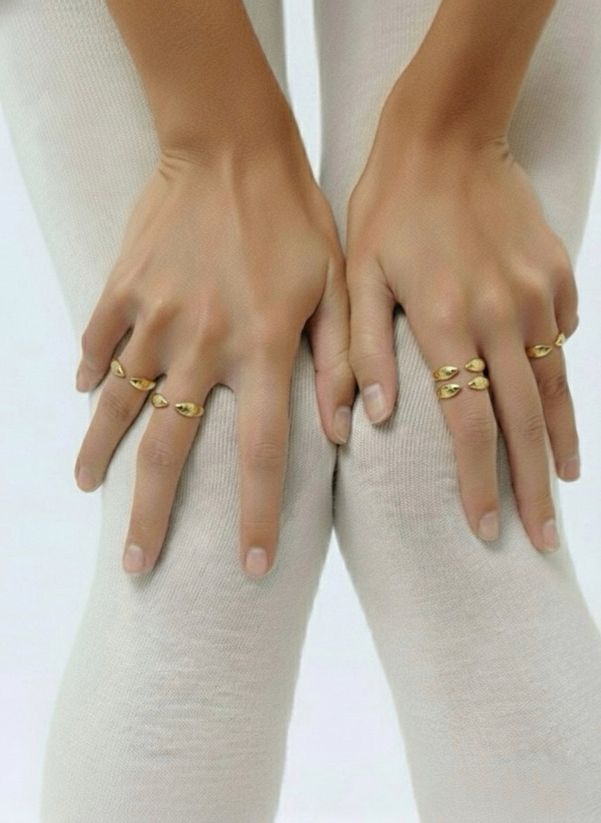 Pieces Ring - side profile view