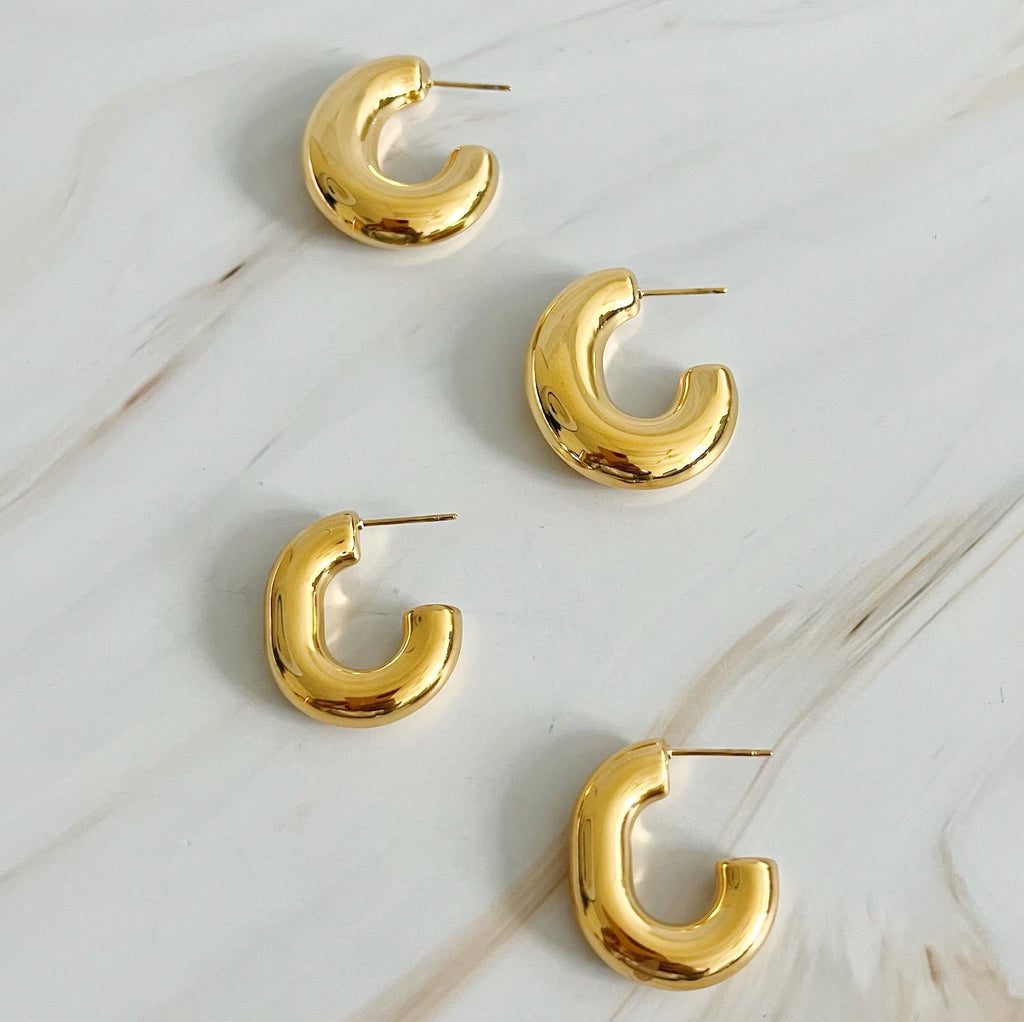 Golden Object Oval Hoop Earrings Slim Body - sleek gold oval hoop earrings