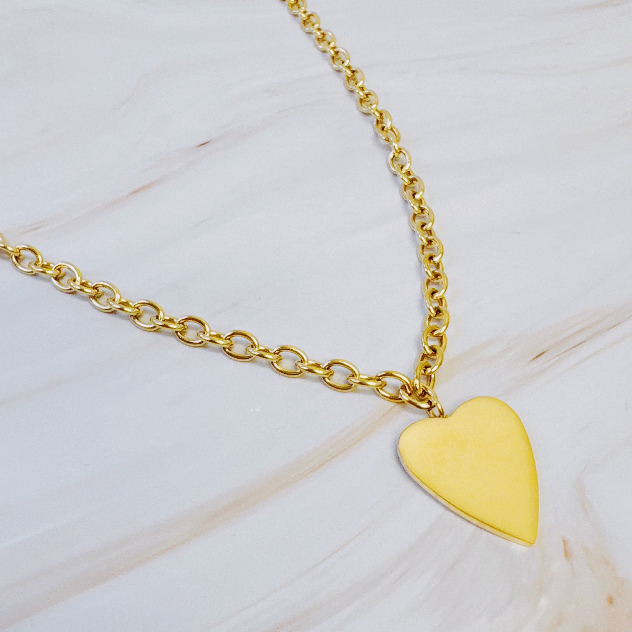 Lovely Big Heart Chain Necklace in Gold - oversized heart pendant on chain