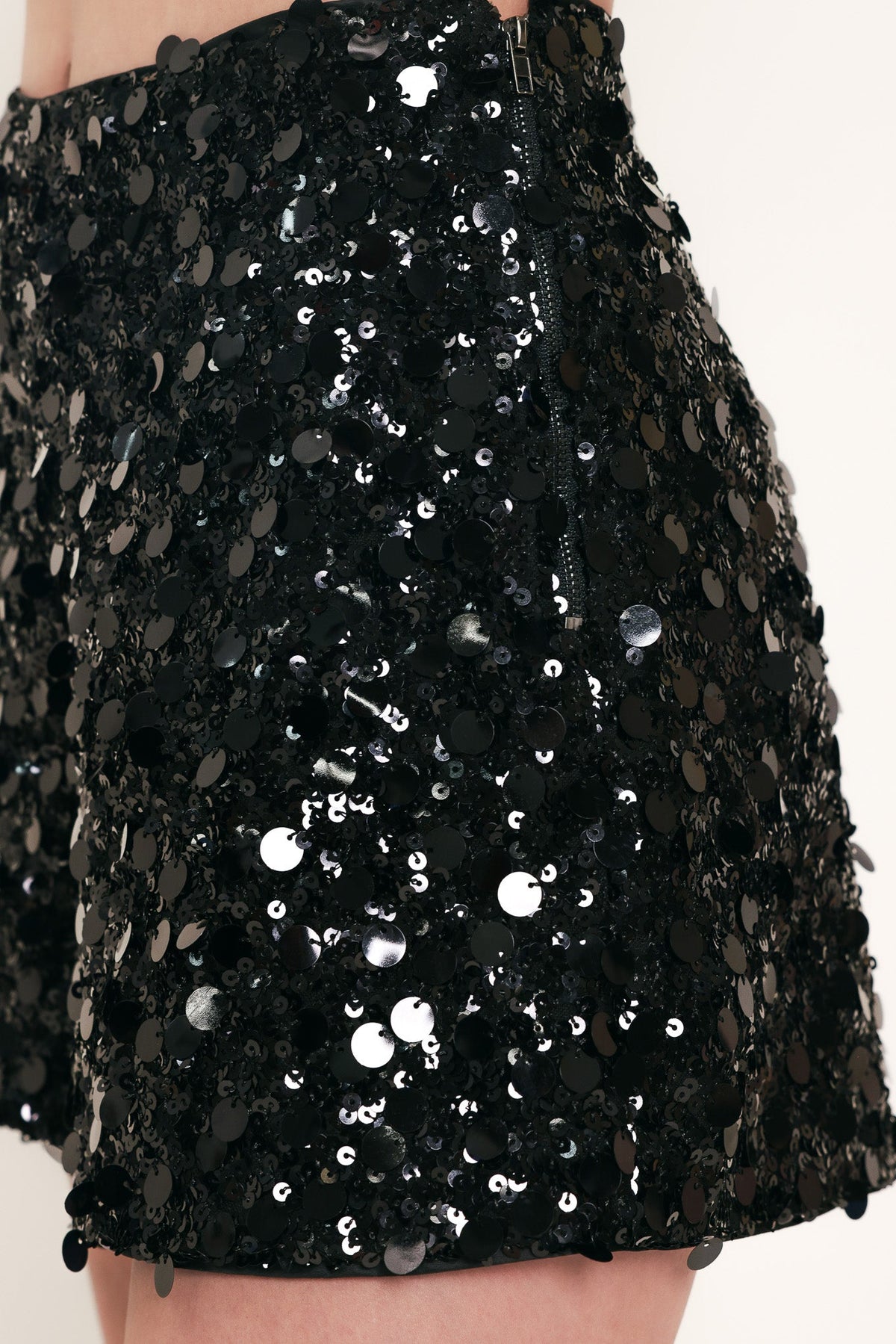 Black high-waisted sequin shorts - view 5