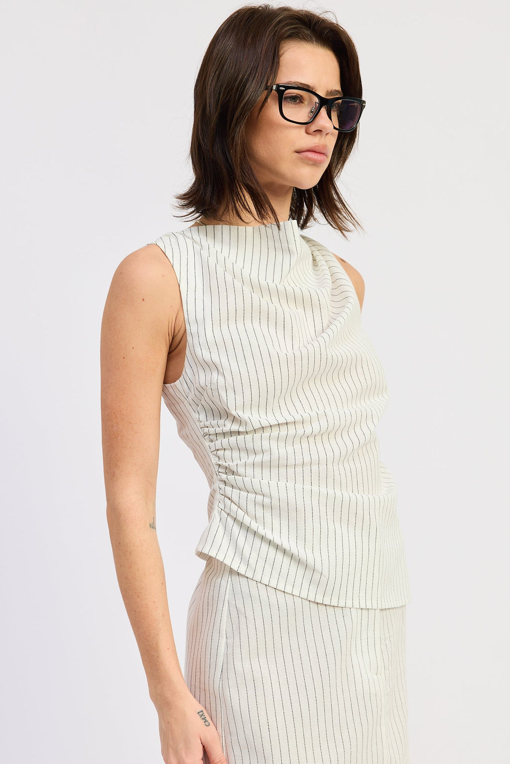 Olivia Top in Off White Black Stripe - back view showing zipper detail