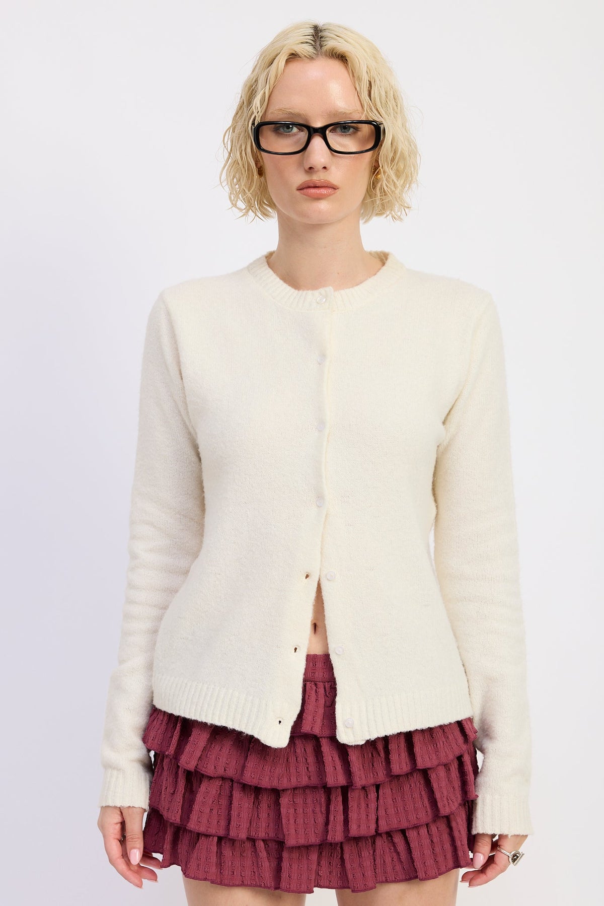 Kaia Cardigan in off white - detail view