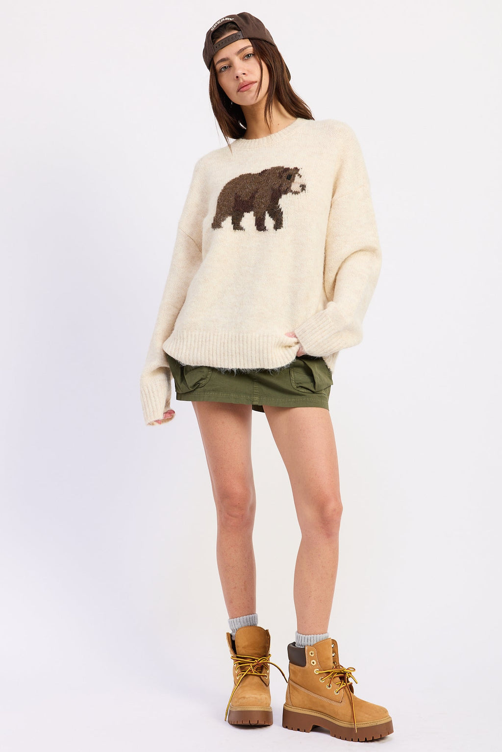 Cream Tilly knit sweater with grizzly bear graphic - view 4