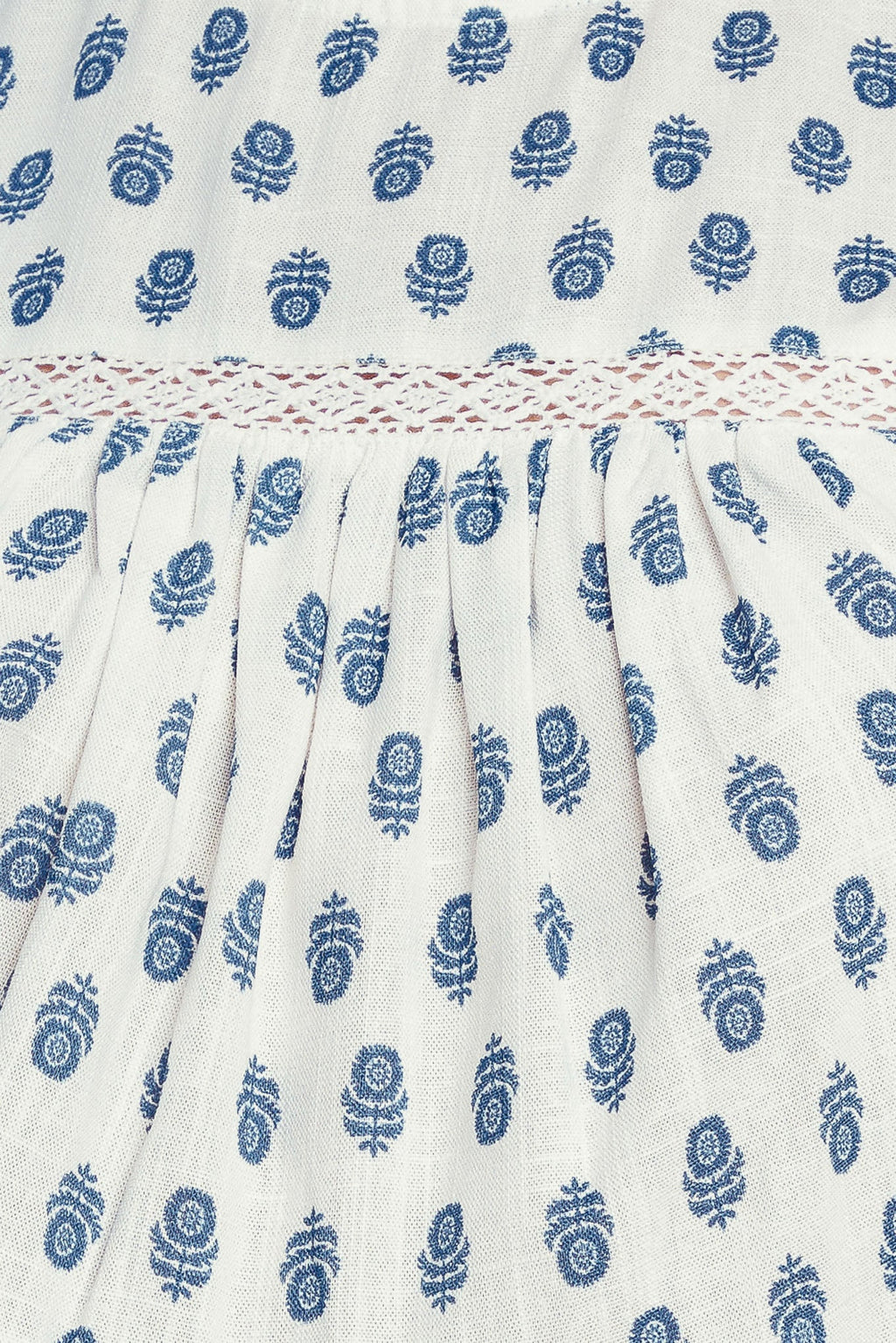 EASY GOING WOVEN TOP