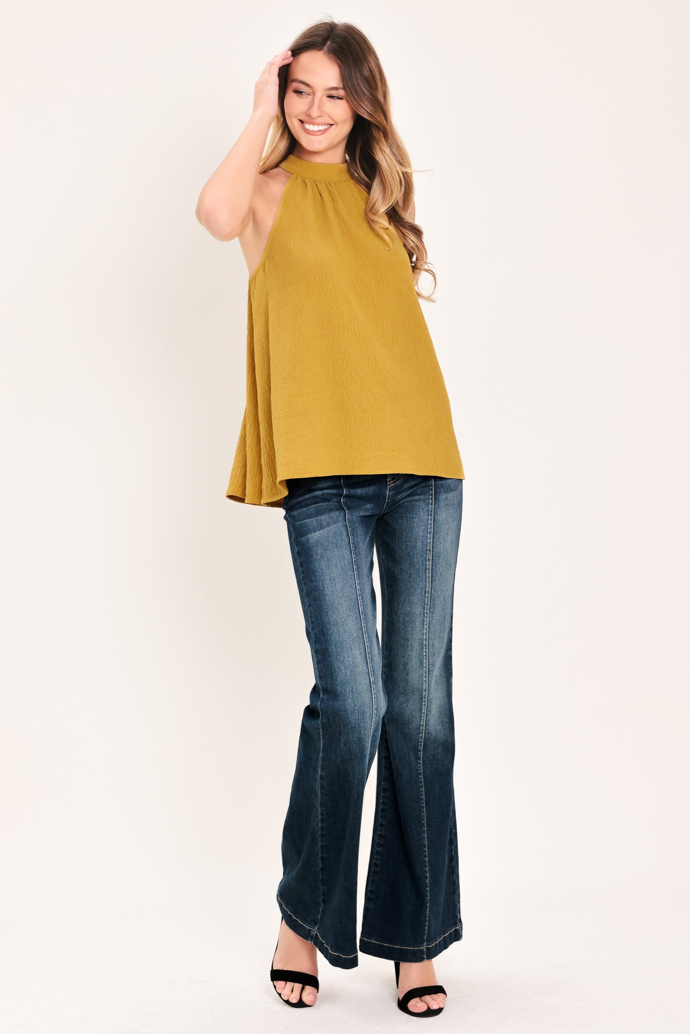 Golden State of Mind Woven Halter Top - close up of halter neckline detail