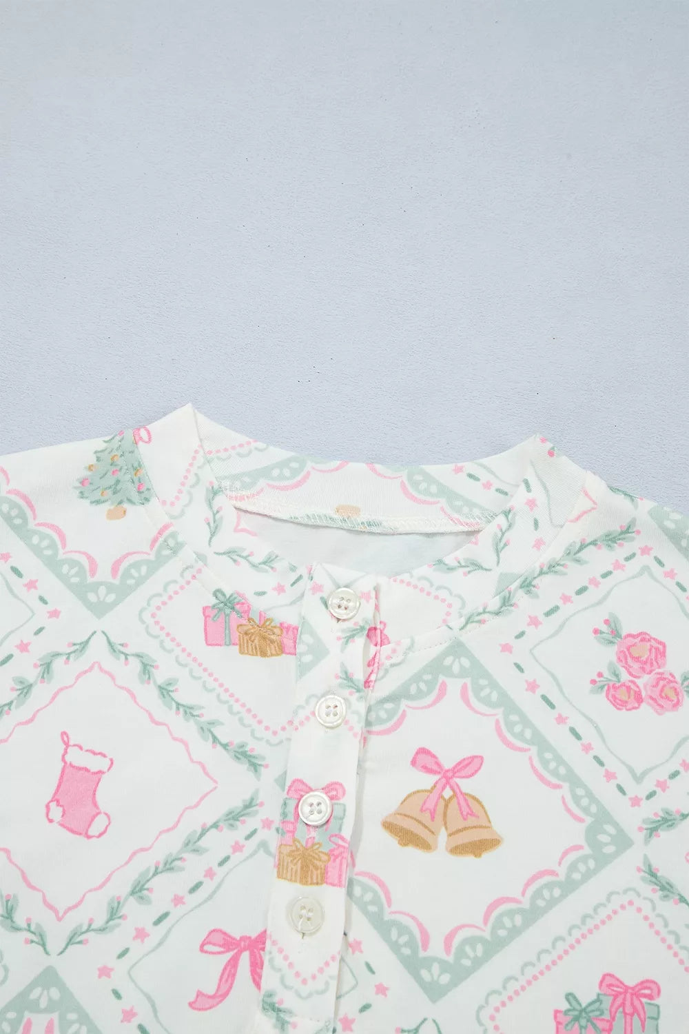 White patchwork Christmas lounge set with button-front top and drawstring pants - view 6