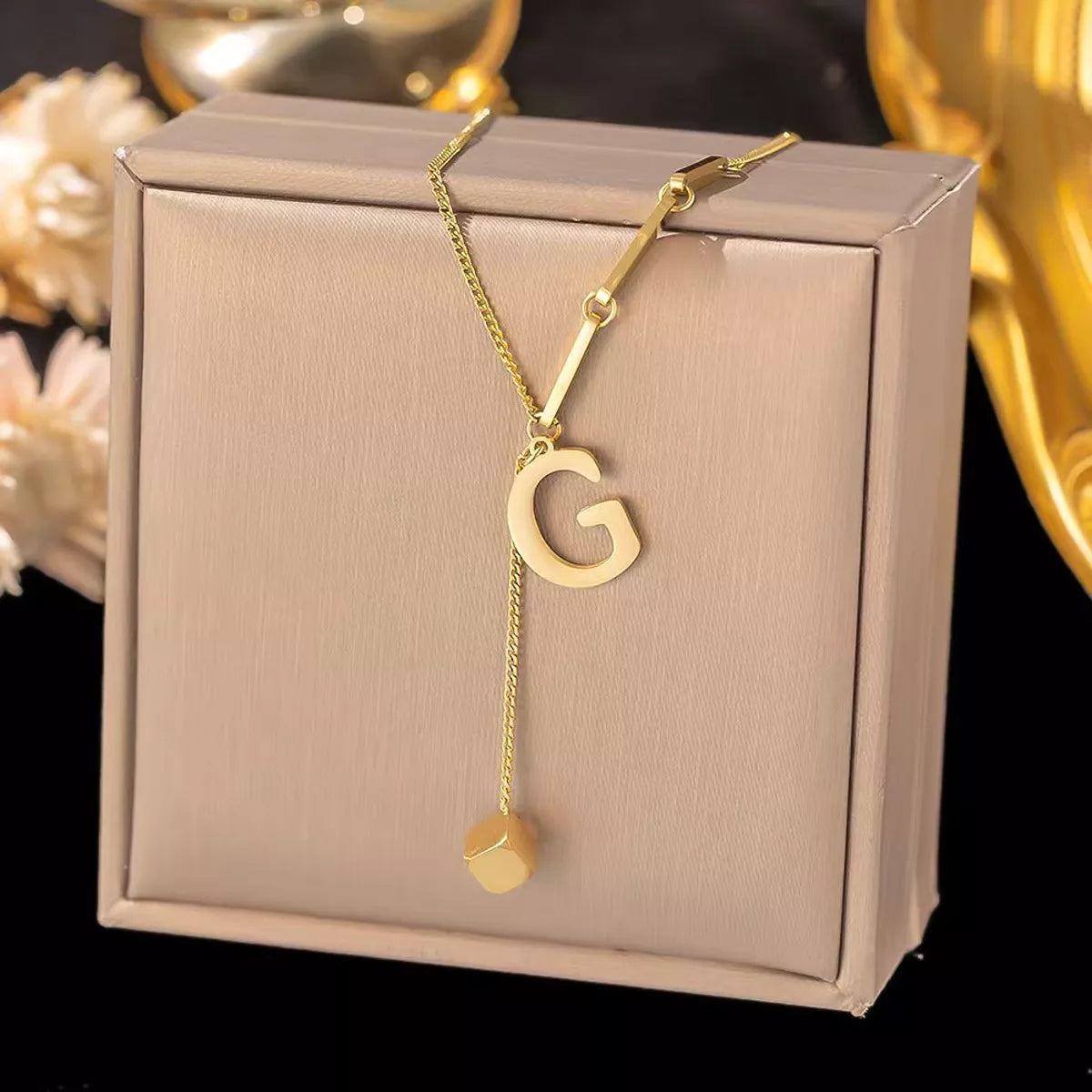 18K gold-plated initial pendant necklace, letters A-Z - view 9