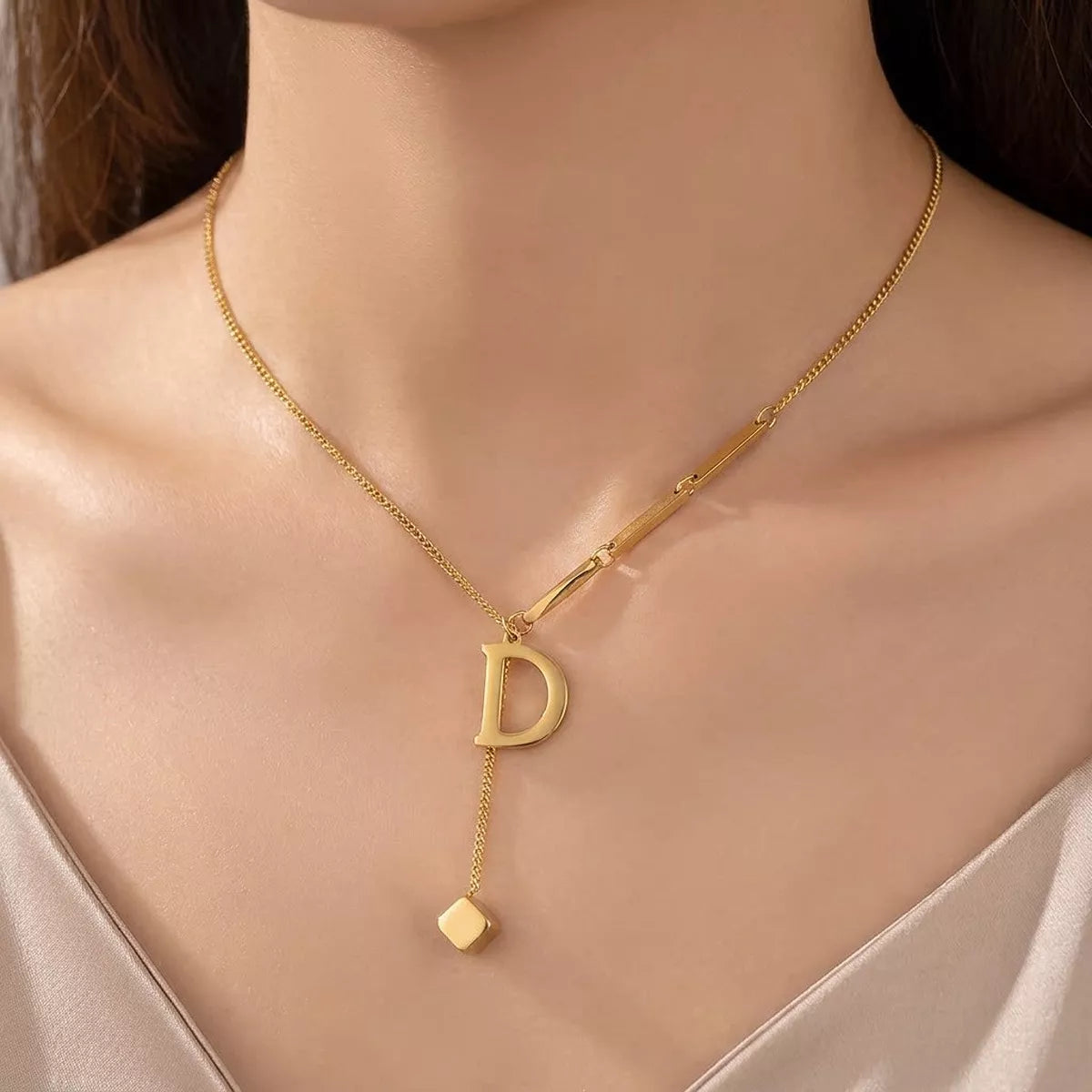 18K gold-plated initial pendant necklace, letters A-Z - view 5