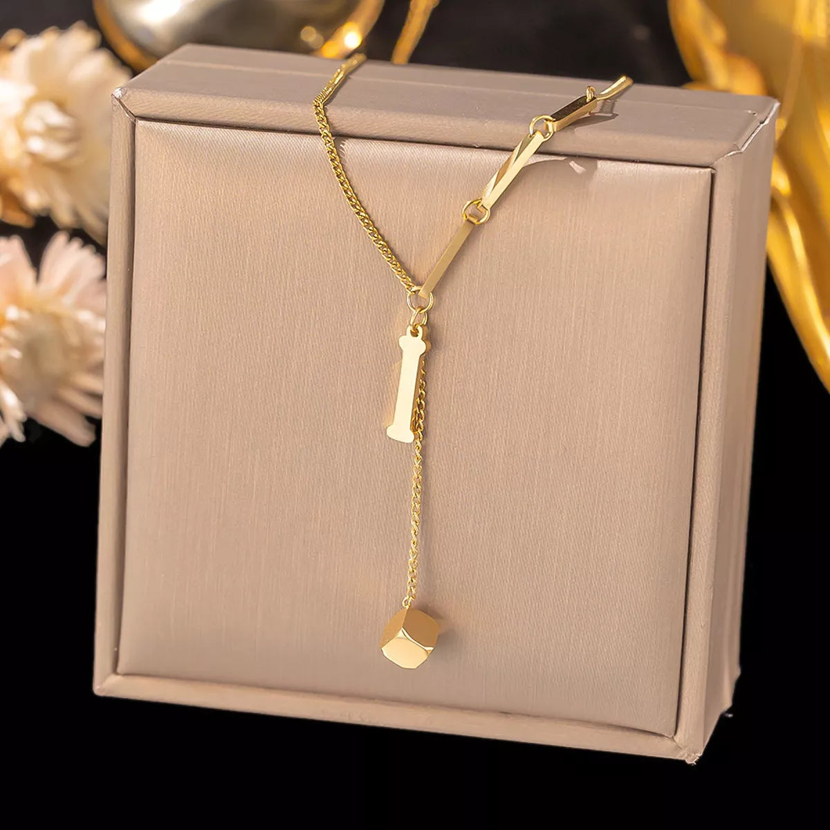 18K gold-plated initial pendant necklace, letters A-Z - view 11