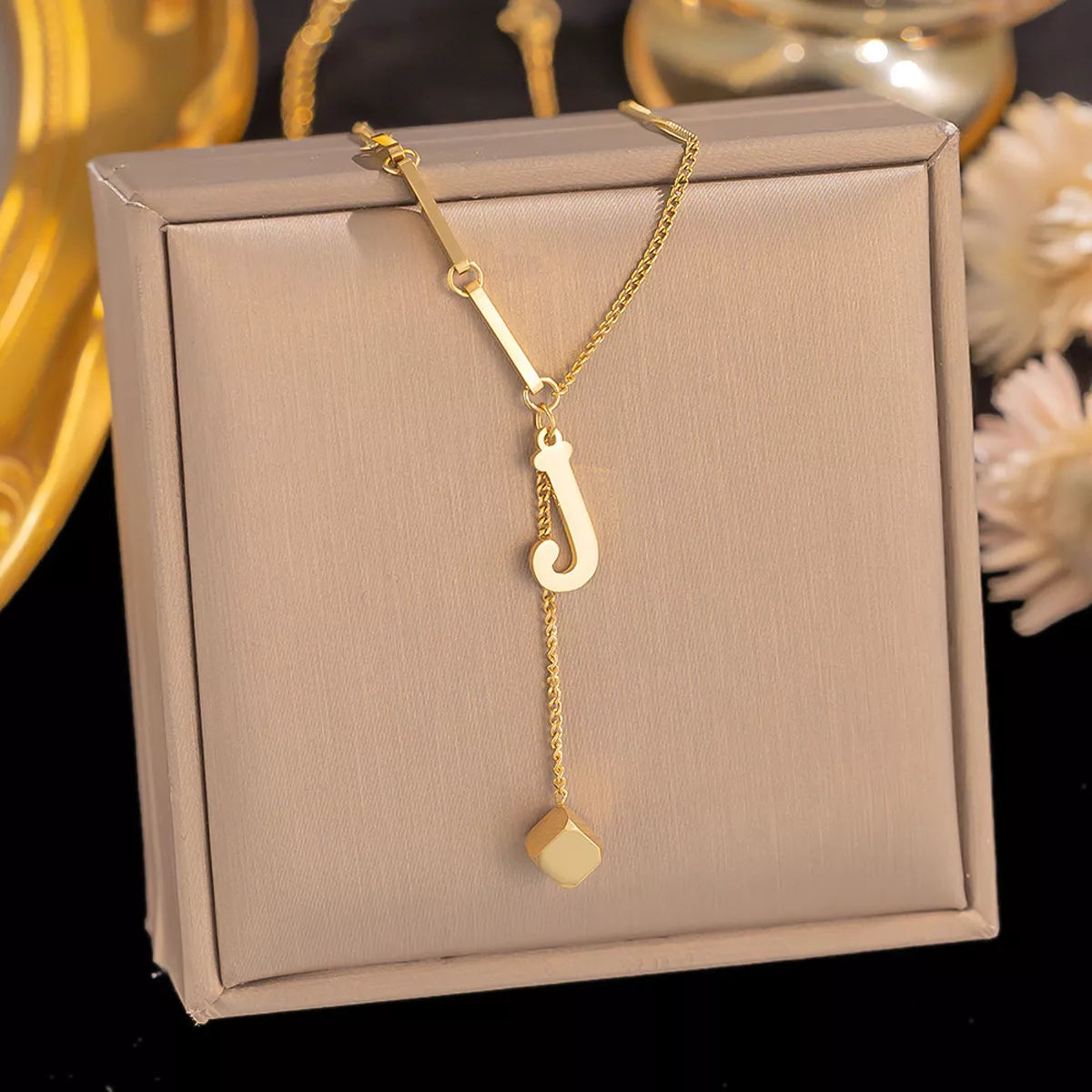 18K gold-plated initial pendant necklace, letters A-Z - view 12
