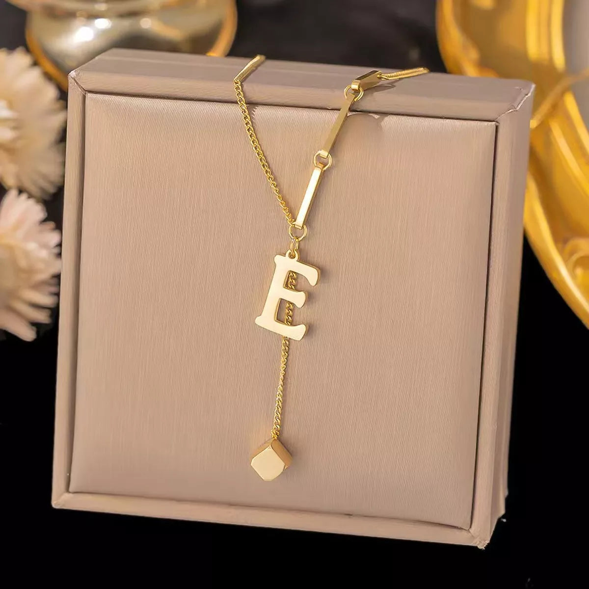 18K gold-plated initial pendant necklace, letters A-Z - view 7